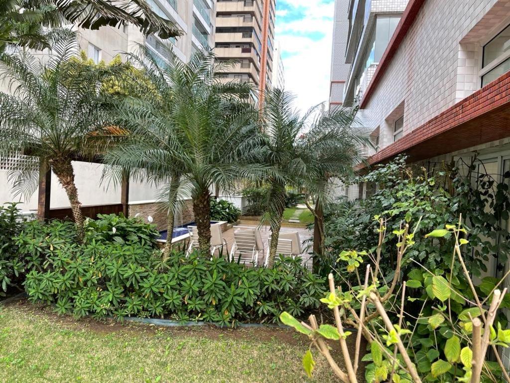 Lindo Apartamento A 50 Metros Da Praia Γκουαρούχα Εξωτερικό φωτογραφία