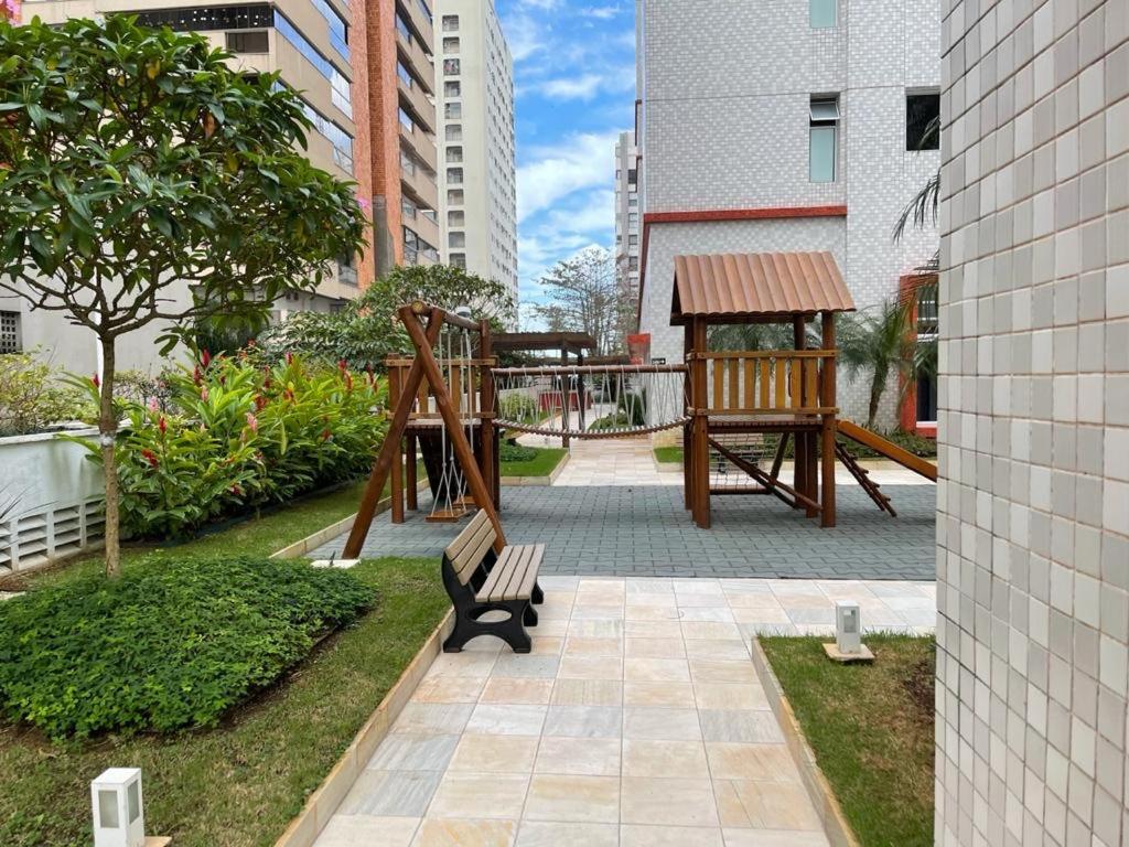 Lindo Apartamento A 50 Metros Da Praia Γκουαρούχα Εξωτερικό φωτογραφία