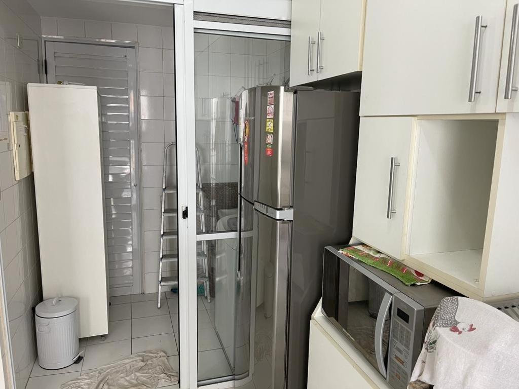 Lindo Apartamento A 50 Metros Da Praia Γκουαρούχα Εξωτερικό φωτογραφία