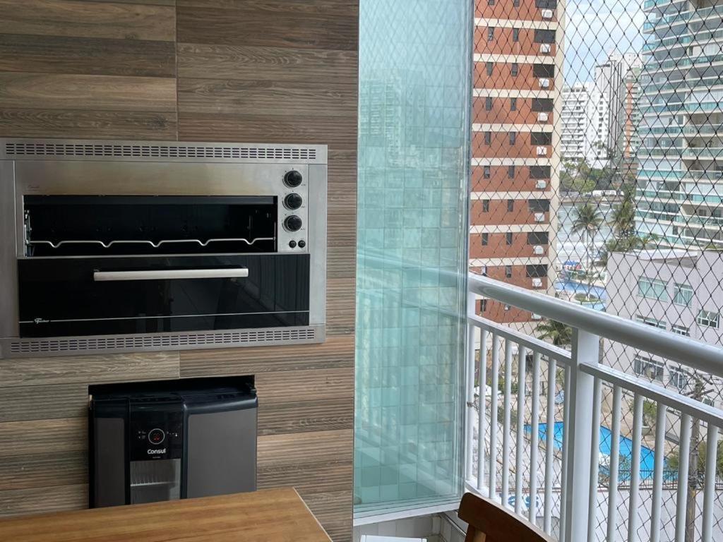 Lindo Apartamento A 50 Metros Da Praia Γκουαρούχα Εξωτερικό φωτογραφία