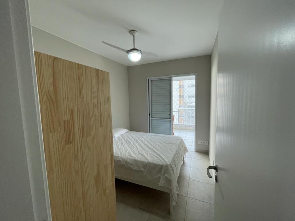 Lindo Apartamento A 50 Metros Da Praia Γκουαρούχα Εξωτερικό φωτογραφία
