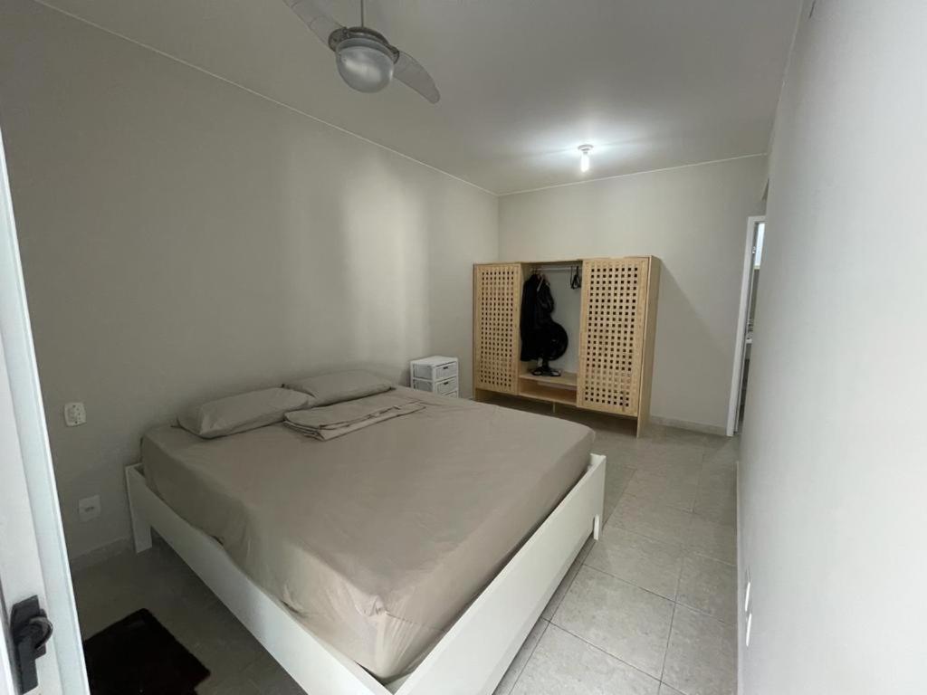 Lindo Apartamento A 50 Metros Da Praia Γκουαρούχα Εξωτερικό φωτογραφία