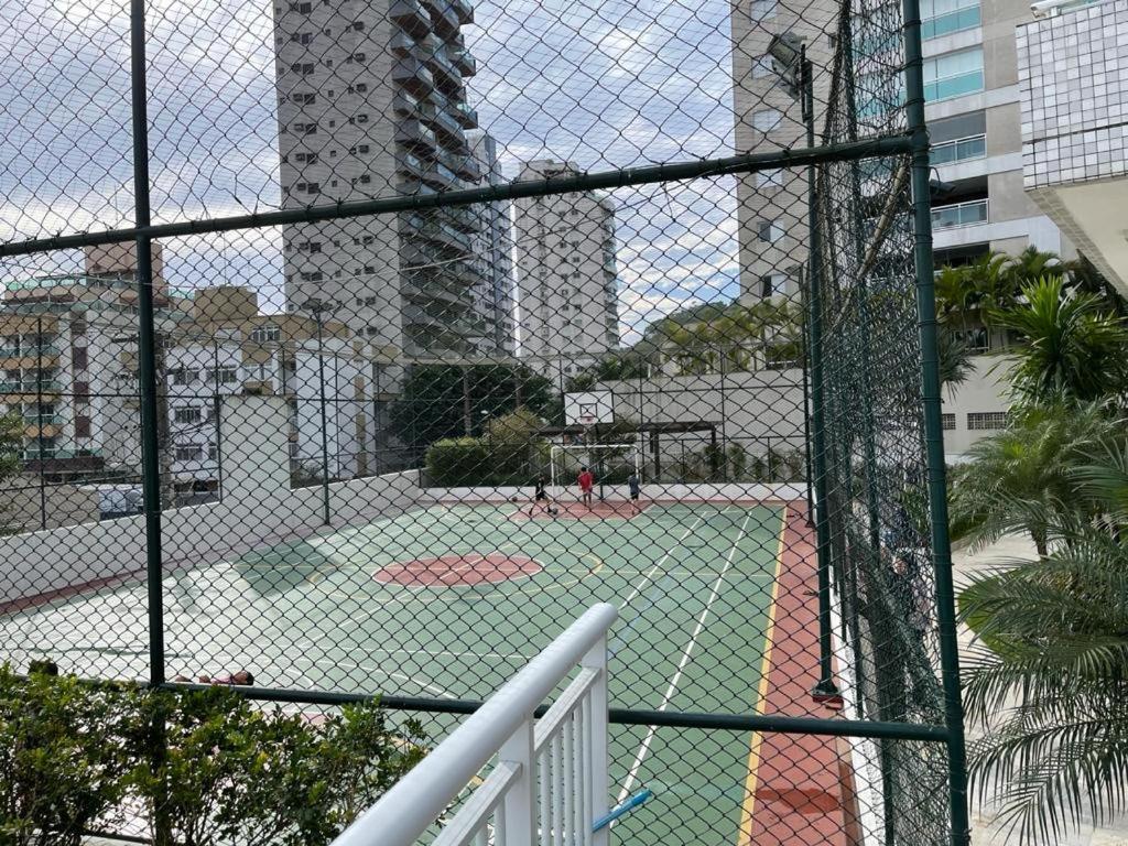 Lindo Apartamento A 50 Metros Da Praia Γκουαρούχα Εξωτερικό φωτογραφία