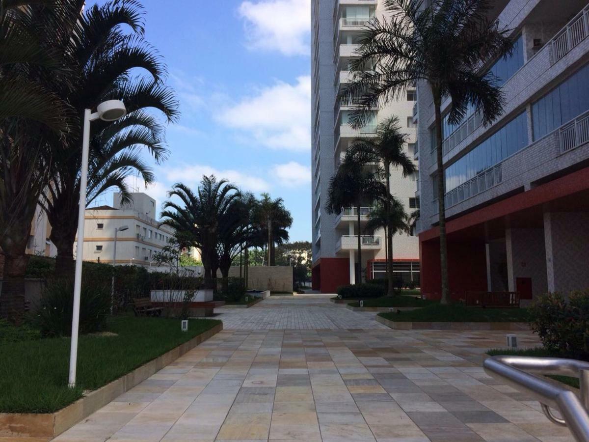 Lindo Apartamento A 50 Metros Da Praia Γκουαρούχα Εξωτερικό φωτογραφία